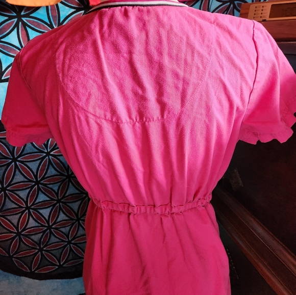 Small Koi scrub top - Picture 3 of 5